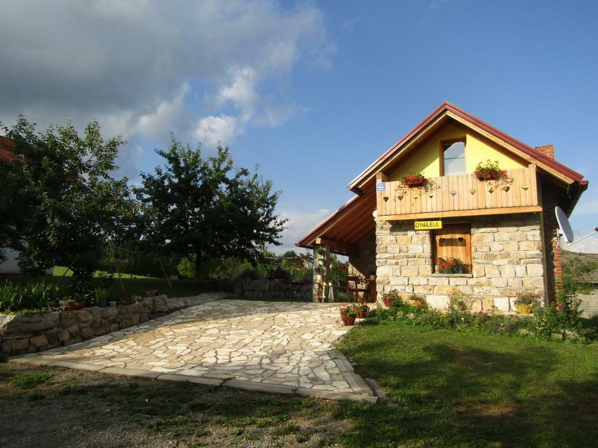 Guest House Emanuela Slunj Exterior foto
